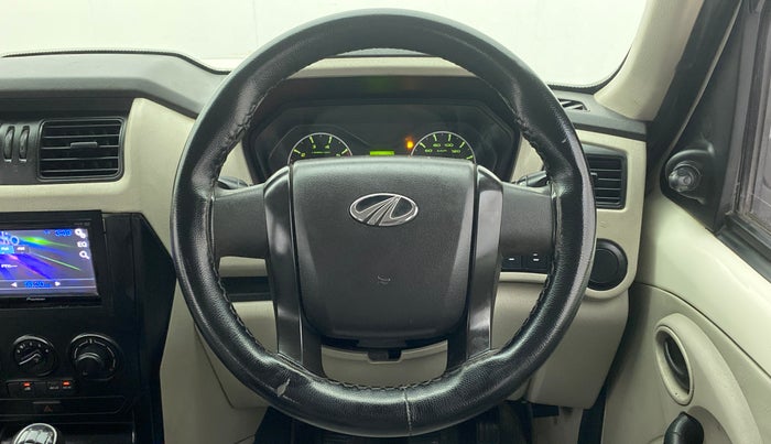 2015 Mahindra Scorpio S2, Diesel, Manual, 73,296 km, Steering Wheel Close Up