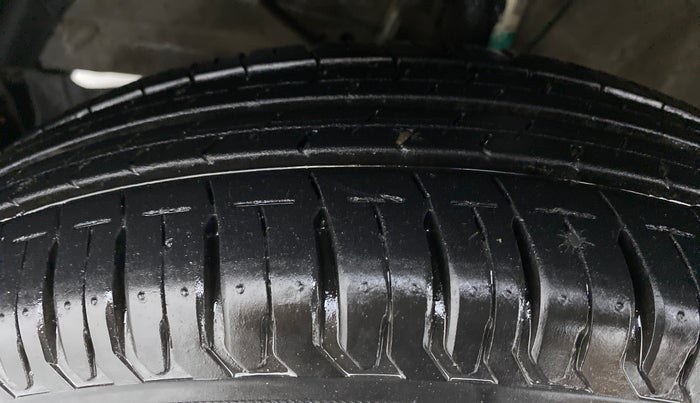 2018 Maruti Dzire VXI, Petrol, Manual, 12,165 km, Left Front Tyre Tread