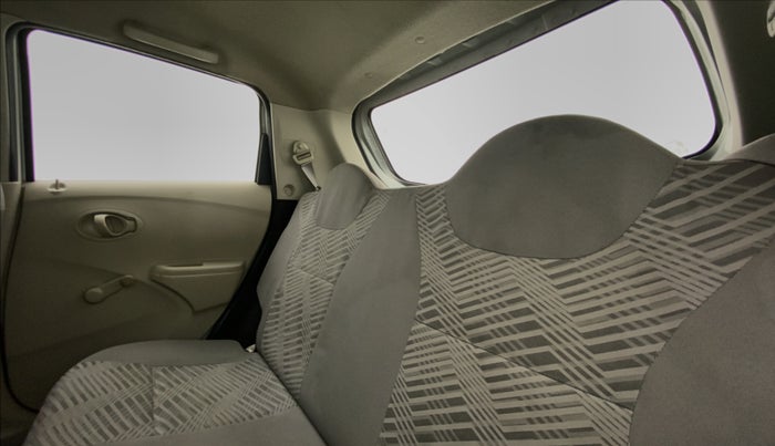 2014 Datsun Go T, Petrol, Manual, 54,033 km, Right Side Rear Door Cabin