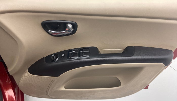 2013 Hyundai i10 MAGNA 1.2 KAPPA2, Petrol, Manual, 88,470 km, Driver Side Door Panels Control