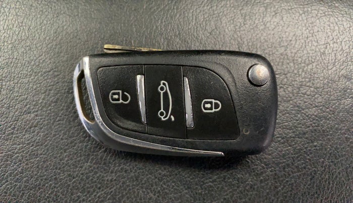 2019 Volkswagen Ameo TRENDLINE 1.5L, Diesel, Manual, 71,979 km, Key Close Up