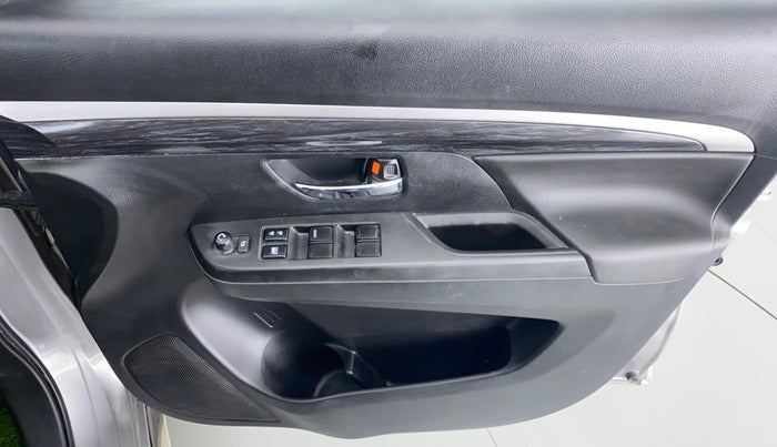 2019 Maruti XL6 ALPHA SHVS  MT, Petrol, Manual, 75,533 km, Driver Side Door Panels Control