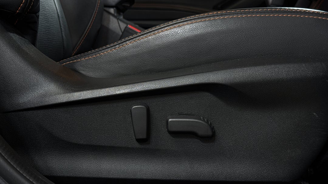 2021 Subaru XV 2.0i-s AWD, Automatic, 72900 km, Drivers Side Adjustment Panel