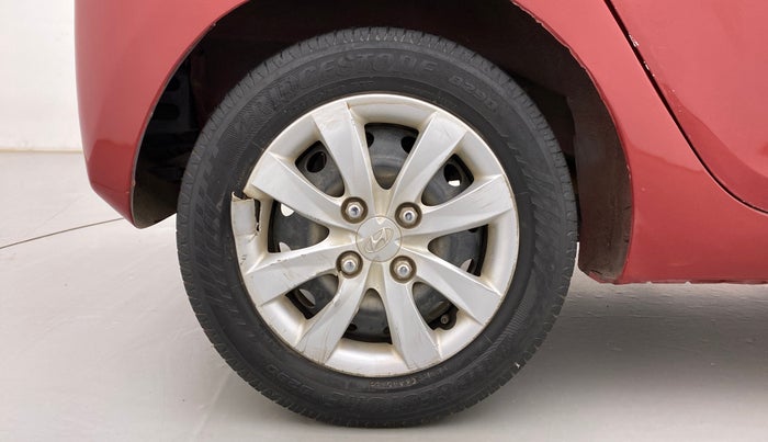 2011 Hyundai Eon MAGNA, Petrol, Manual, 90,498 km, Right Rear Wheel