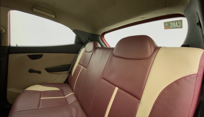 2011 Hyundai Eon MAGNA, Petrol, Manual, 90,498 km, Right Side Rear Door Cabin