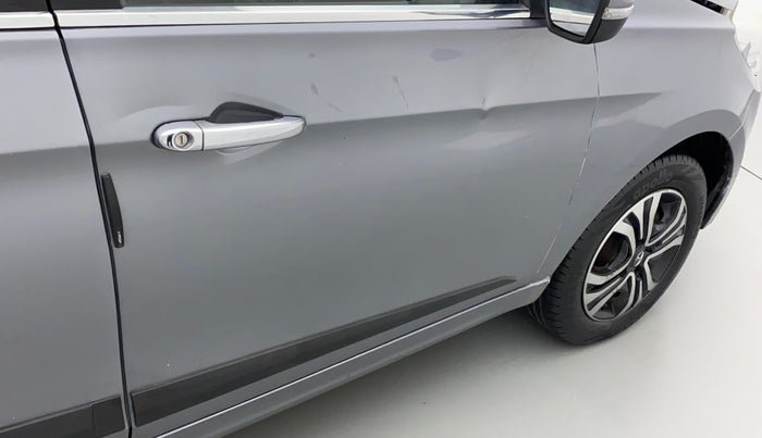 2019 Tata Tiago XZA PETROL, CNG, Automatic, 82,923 km, Driver-side door - Paint has faded