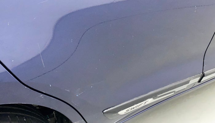 2018 Maruti Swift ZXI AMT, Petrol, Automatic, 61,673 km, Right rear door - Slightly dented