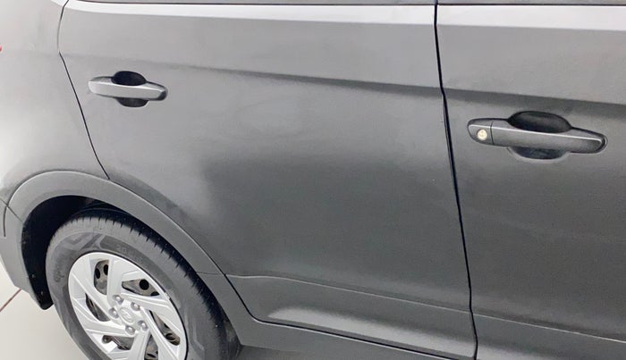 2018 Hyundai Creta E PLUS 1.6 PETROL, Petrol, Manual, 1,14,372 km, Right rear door - Minor scratches