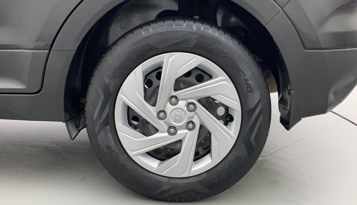 2018 Hyundai Creta E PLUS 1.6 PETROL, Petrol, Manual, 1,14,372 km, Left Rear Wheel