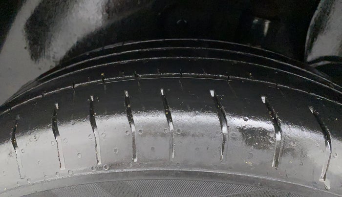 2018 Hyundai Creta E PLUS 1.6 PETROL, Petrol, Manual, 1,14,372 km, Left Rear Tyre Tread