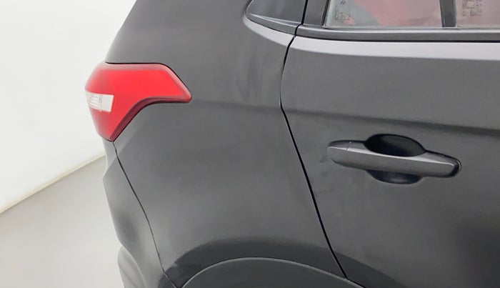 2018 Hyundai Creta E PLUS 1.6 PETROL, Petrol, Manual, 1,14,372 km, Right quarter panel - Graphic sticker