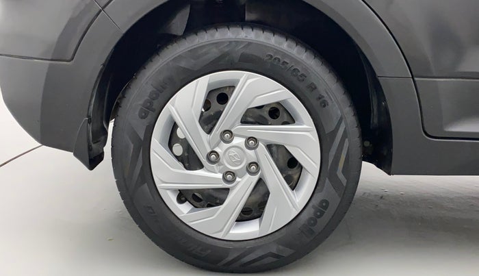 2018 Hyundai Creta E PLUS 1.6 PETROL, Petrol, Manual, 1,14,372 km, Right Rear Wheel
