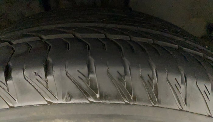 2021 Tata Safari XZA PLUS 6S, Diesel, Automatic, 15,678 km, Right Front Tyre Tread