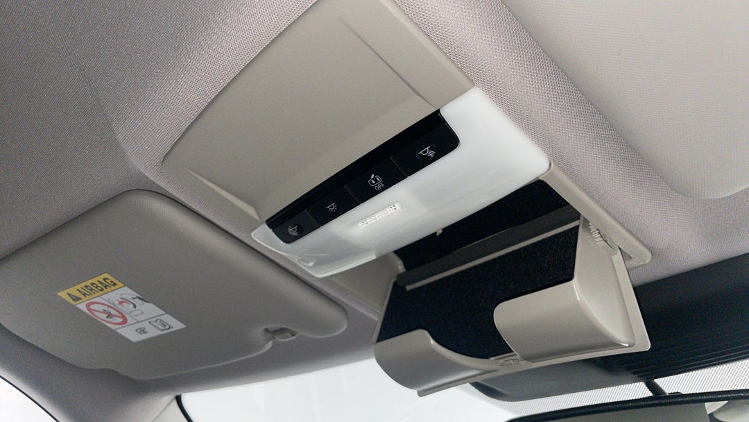 On-Roof Controls/Sunglass holder