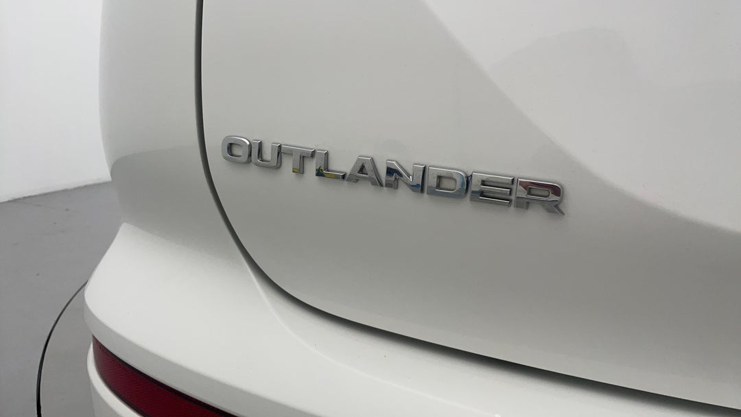 Badge (Boot Left Side)