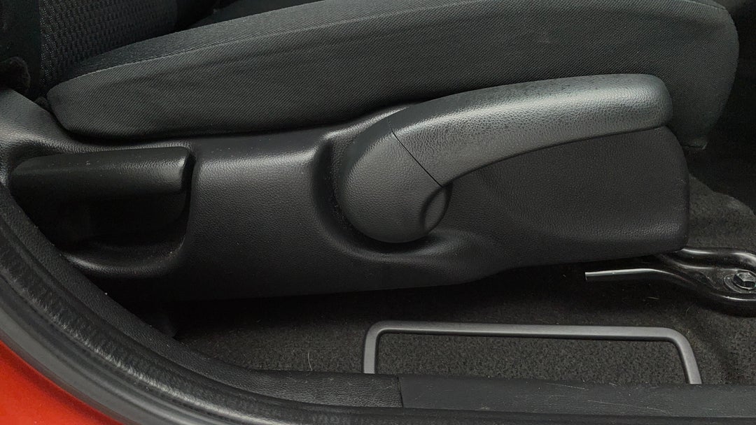 2017 Honda Jazz Vti, Automatic, 54792 km, Drivers Side Adjustment Panel