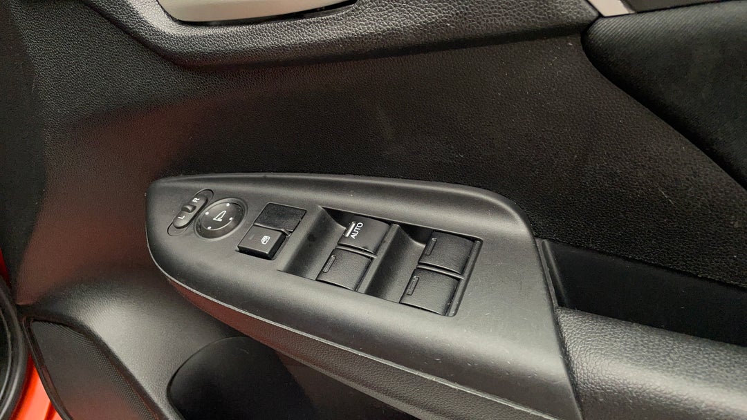 2017 Honda Jazz Vti, Automatic, 54792 km, Drivers Side Door Panel Controls