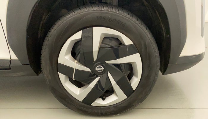 2021 Nissan MAGNITE XL, Petrol, Manual, 5,745 km, Right Front Wheel