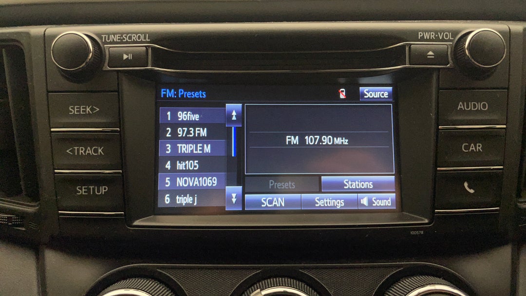 2016 Toyota RAV4 Gx (4x4), Automatic, 59313 km, Infotainment System