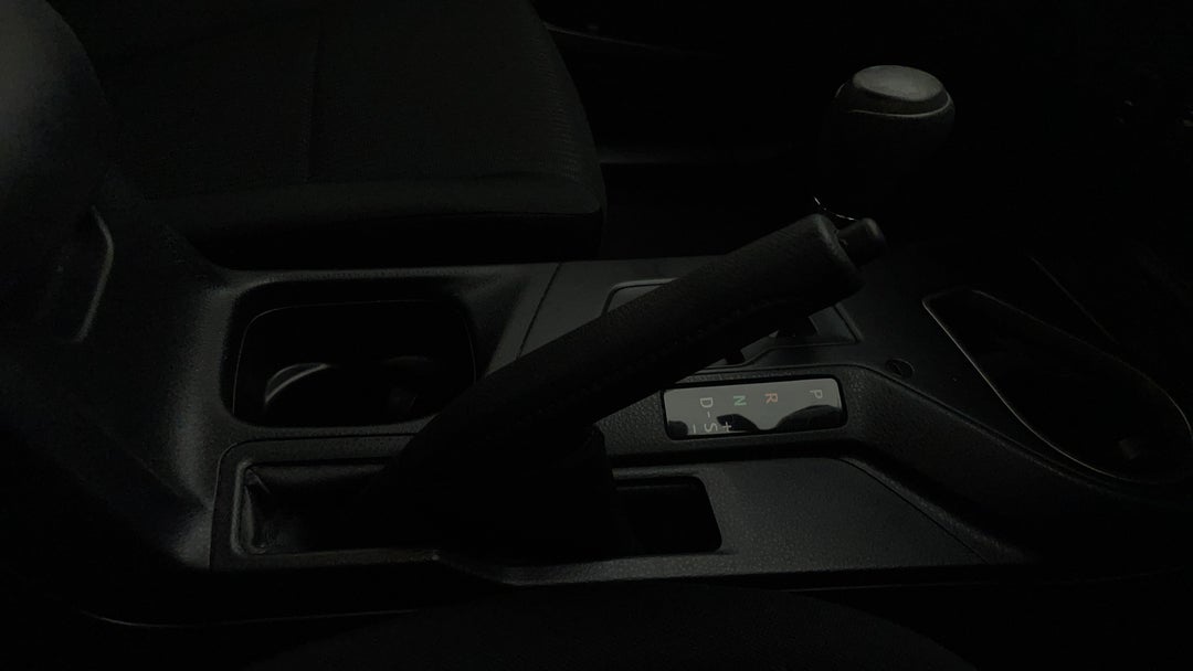 2016 Toyota RAV4 Gx (4x4), Automatic, 59313 km, Handbrake