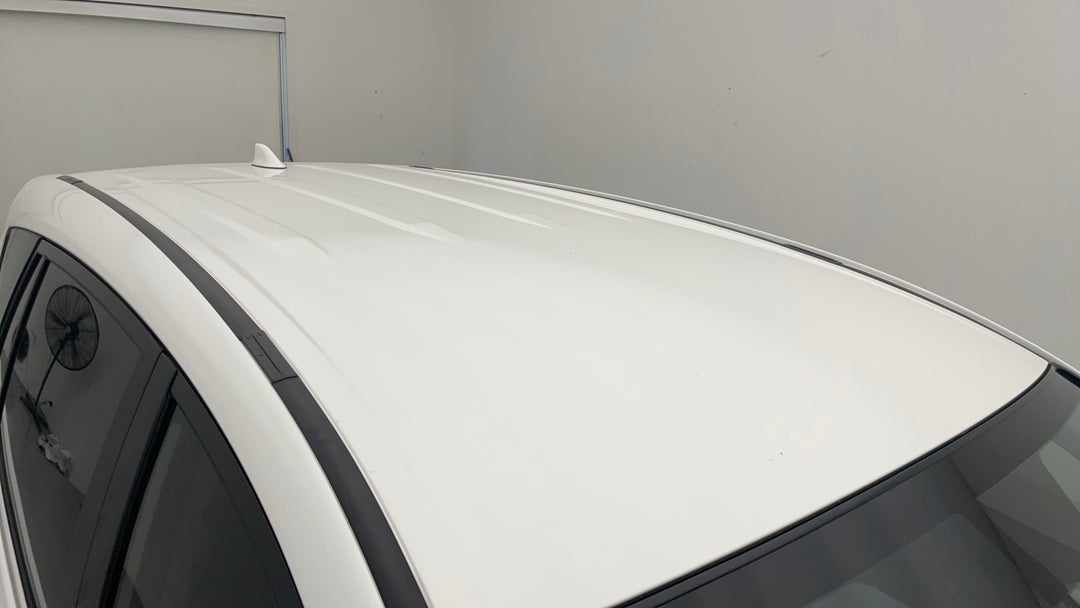 2016 Toyota RAV4 Gx (4x4), Automatic, 59313 km, Roof/Sunroof View