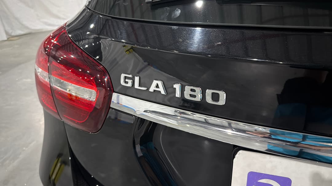 2018 Mercedes-benz GLA 180, Automatic, 55385 km, Badge (Boot Left Side)