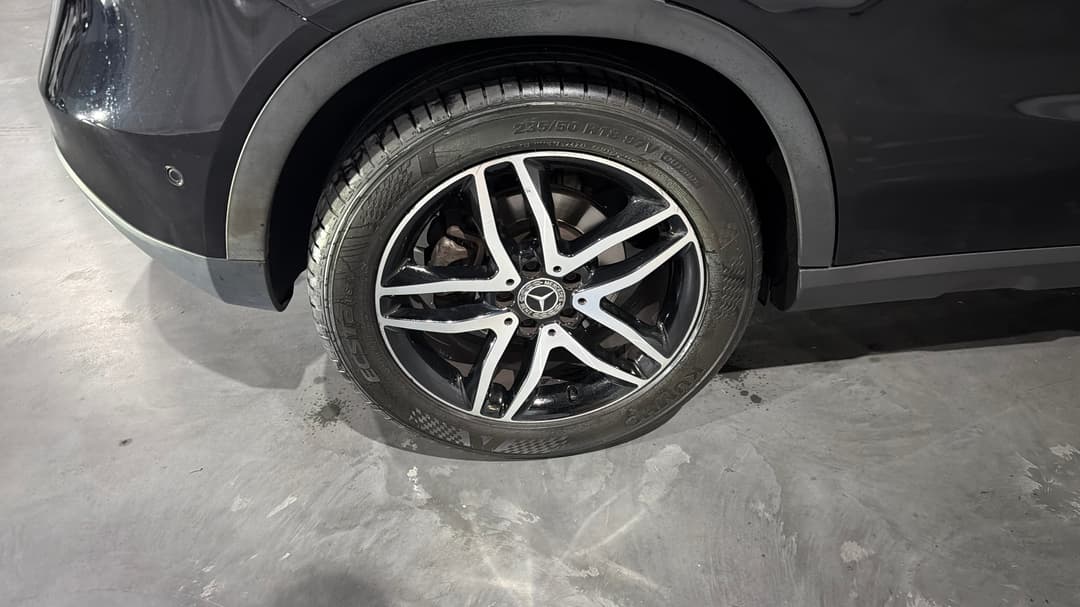 2018 Mercedes-benz GLA 180, Automatic, 55385 km, Right Rear Wheel