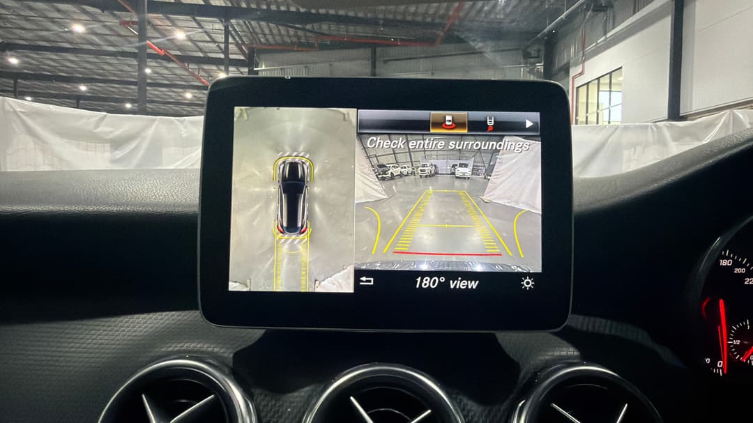 2018 Mercedes-benz GLA 180, Automatic, 55385 km, Parking Camera