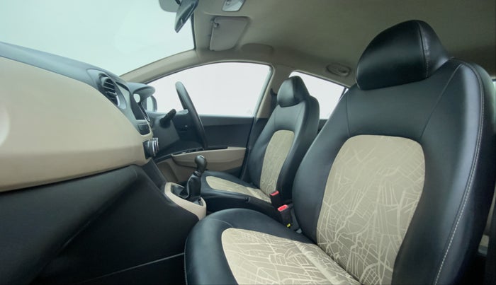 2017 Hyundai Grand i10 MAGNA 1.2 KAPPA VTVT, Petrol, Manual, Right Side Front Door Cabin