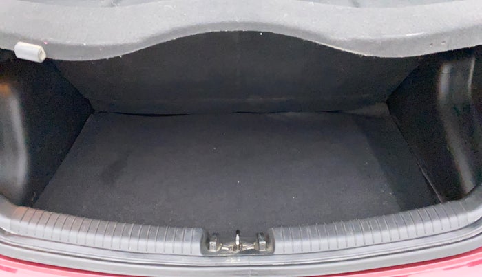 2014 Hyundai Grand i10 MAGNA 1.2 KAPPA VTVT, Petrol, Manual, 48,110 km, Boot Inside