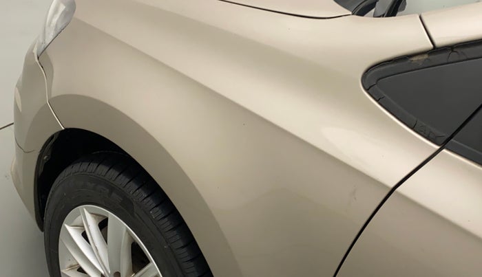 2017 Volkswagen Vento HIGHLINE 1.5 AT, Diesel, Automatic, 1,12,833 km, Left fender - Slightly dented