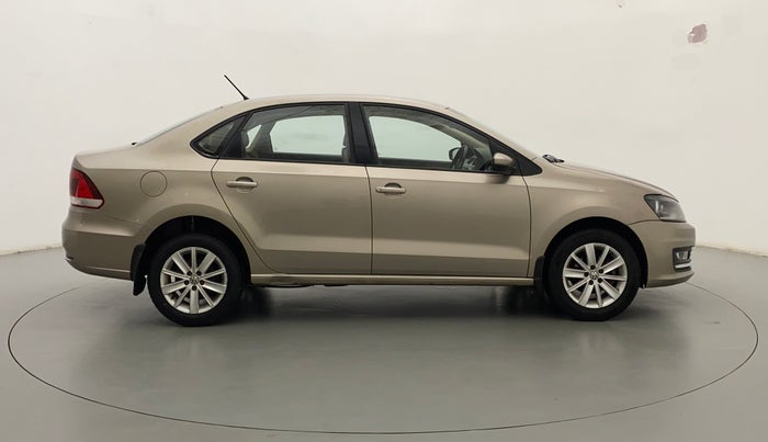 2017 Volkswagen Vento HIGHLINE 1.5 AT, Diesel, Automatic, 1,12,906 km, Right Side