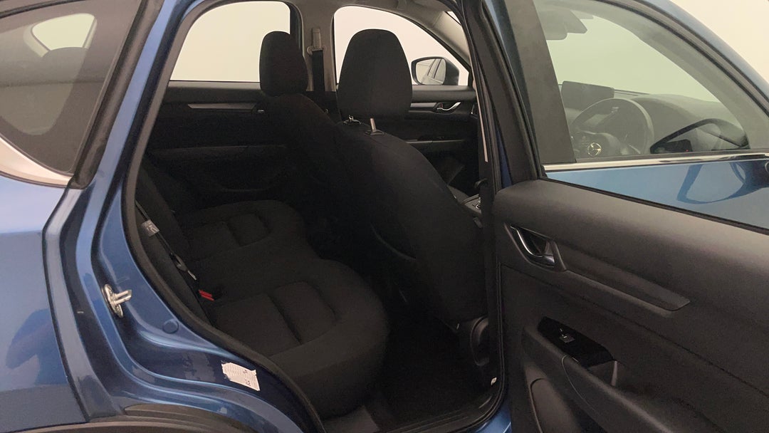 2022 Mazda CX-5 Maxx (FWD), Automatic, 66102 km, Right Side Rear Door Cabin View