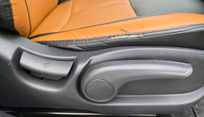 2015 Hyundai i20 Active 1.2 SX, Petrol, Manual, 87,413 km, Driver Side Adjustment Panel