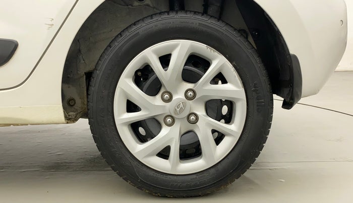 2017 Hyundai Grand i10 SPORTZ (O) 1.2 KAPPA VTVT, Petrol, Manual, 21,487 km, Left Rear Wheel