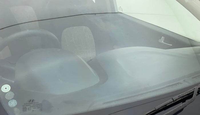 2017 Hyundai Grand i10 SPORTZ (O) 1.2 KAPPA VTVT, Petrol, Manual, 21,487 km, Front windshield - Minor spot on windshield