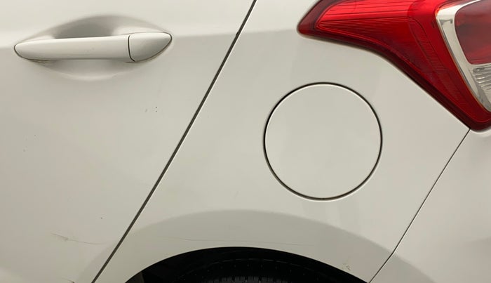 2017 Hyundai Grand i10 SPORTZ (O) 1.2 KAPPA VTVT, Petrol, Manual, 21,487 km, Left quarter panel - Minor scratches
