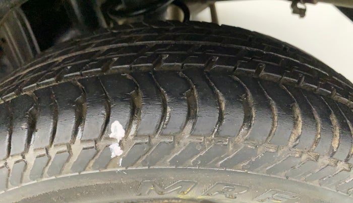 2015 Maruti Alto K10 VXI, Petrol, Manual, 11,162 km, Left Rear Tyre Tread