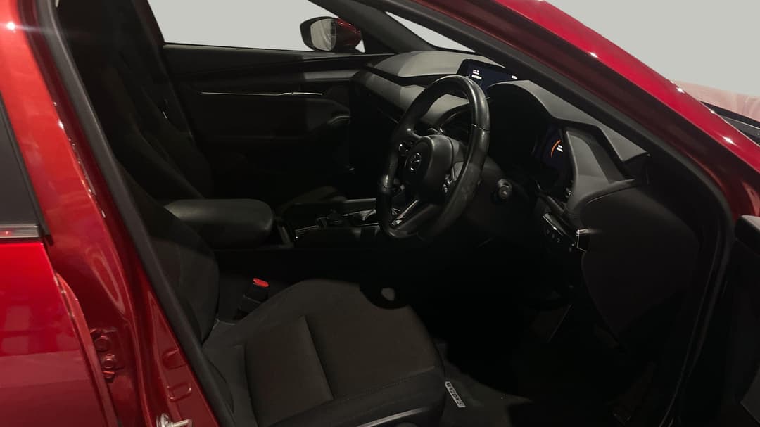 2021 Mazda Mazda3 G20 Evolve, Automatic, 80689 km, Right Side Front Door Cabin View