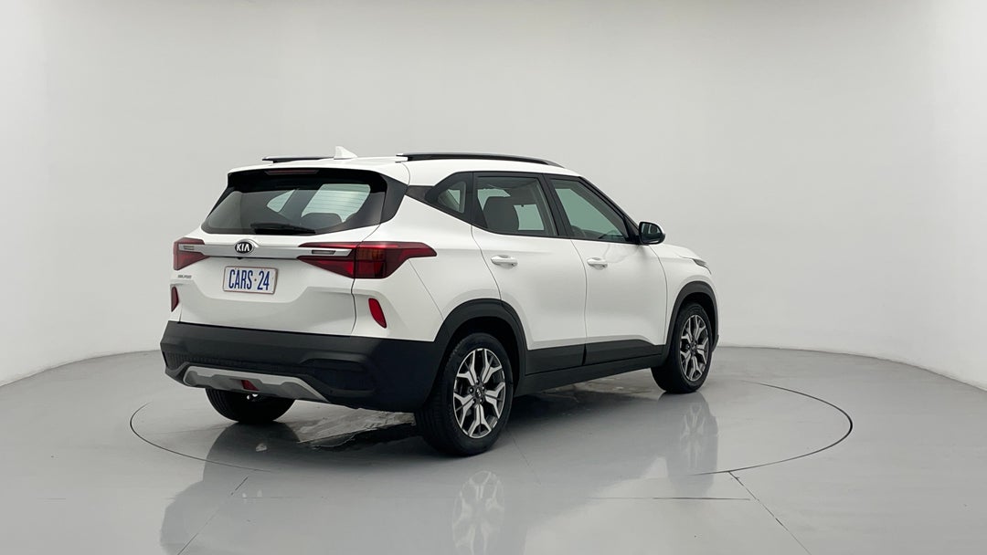 Right Back Diagonal (45- Degree) View