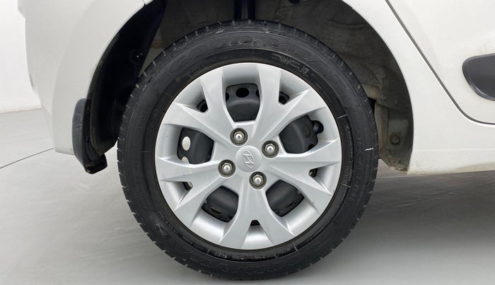 2016 Hyundai Grand i10 SPORTZ 1.2 KAPPA VTVT, Petrol, Manual, 29,227 km, Right Rear Wheel