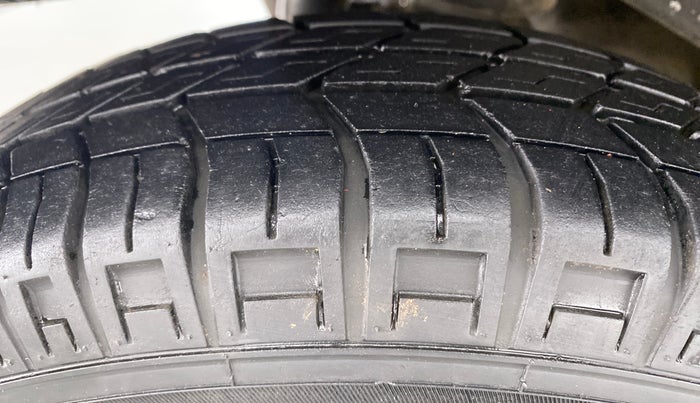 2019 Maruti Eeco 5 STR WITH AC PLUSHTR, Petrol, Manual, 12,584 km, Right Rear Tyre Tread