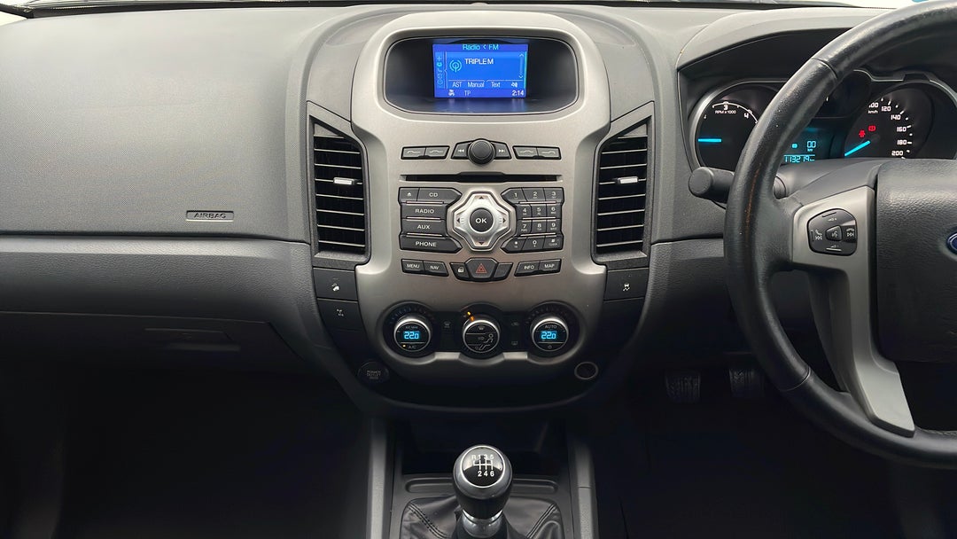 2015 Ford Ranger Xlt 3.2 (4x4), Manual, 113219 km, Center Console