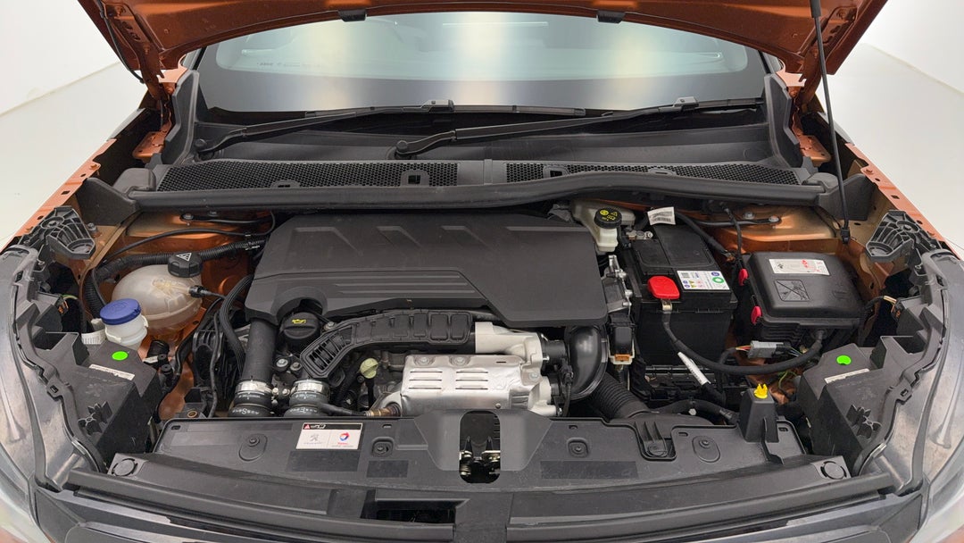 2020 Peugeot 2008 Gt Sport, Automatic, 72191 km, Open Bonnet (Engine)