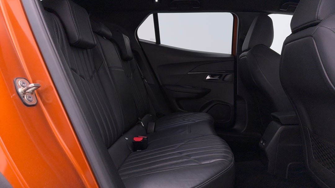 2020 Peugeot 2008 Gt Sport, Automatic, 72191 km, Right Side Rear Door Cabin View