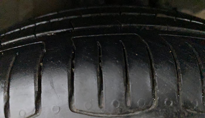 2016 Renault Pulse RXL PETROL, Petrol, Manual, 50,258 km, Left Rear Tyre Tread