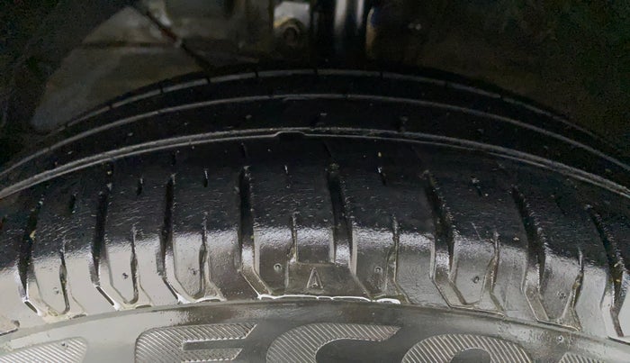 2019 Maruti XL6 ALPHA MT, Petrol, Manual, 29,853 km, Left Front Tyre Tread