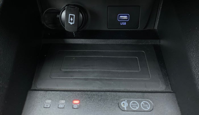 2019 Hyundai Creta 1.6 SX VTVT, Petrol, Manual, 80,066 km, Wireless Charger