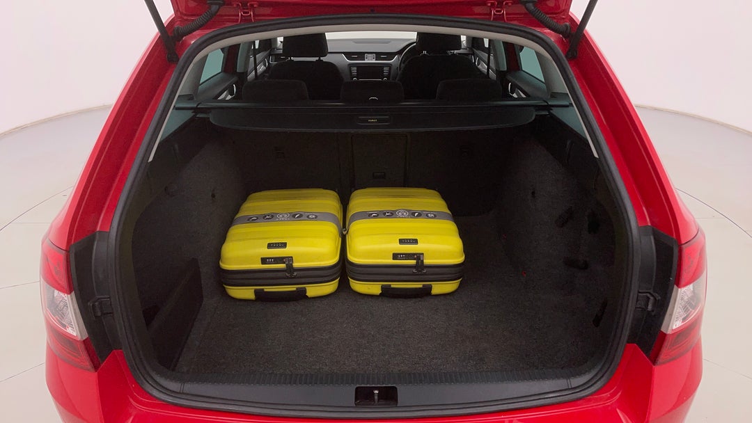 2016 SKODA Octavia 110 Tsi Ambition, Automatic, 113074 km, Boot Inside View with Luggage