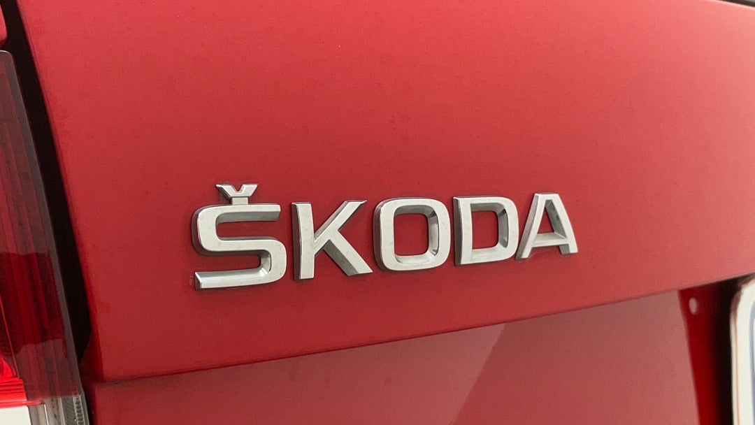 2016 SKODA Octavia 110 Tsi Ambition, Automatic, 113074 km, Badge (Boot Left Side)